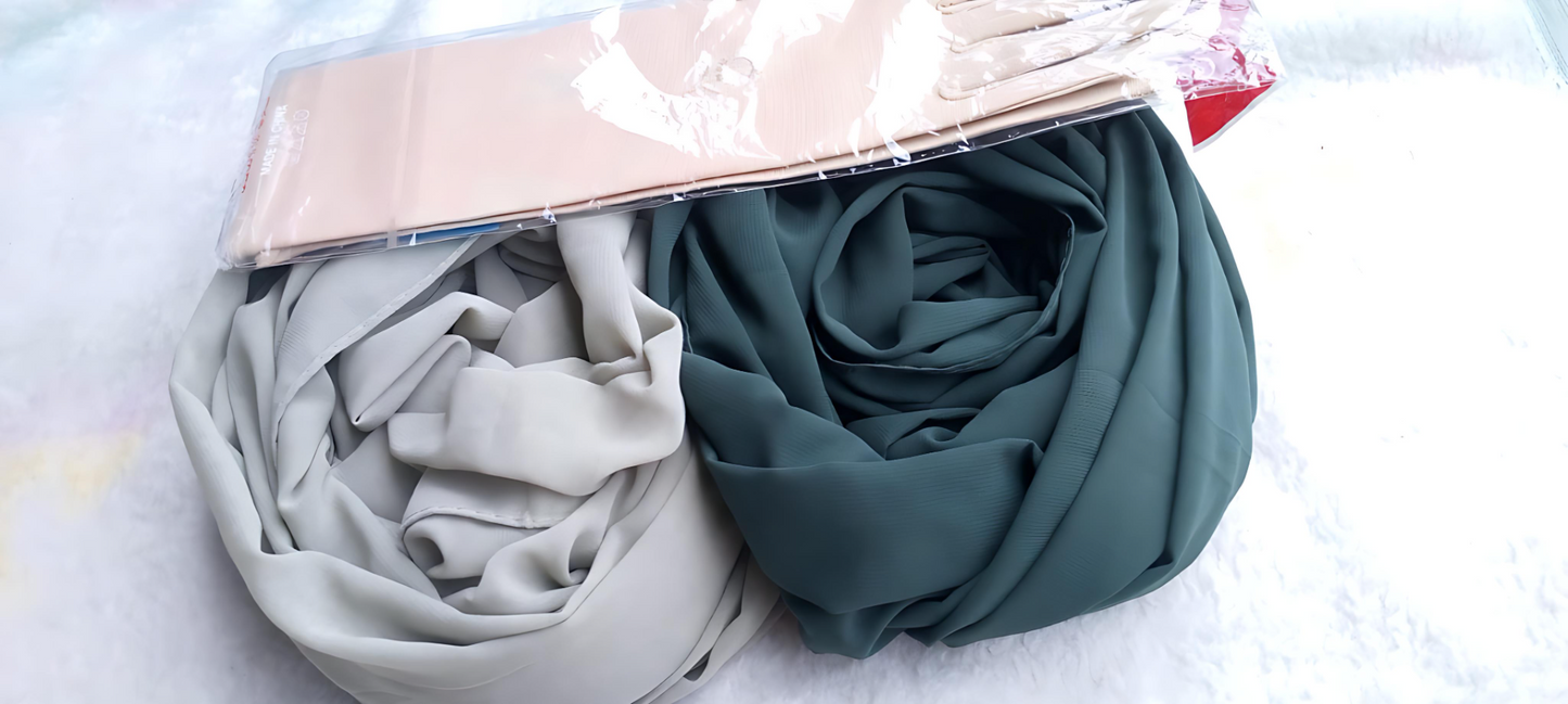 ✨ Set of 2 Georgette Hijabs – Mint & Dark Green with Skin-Tone Gloves